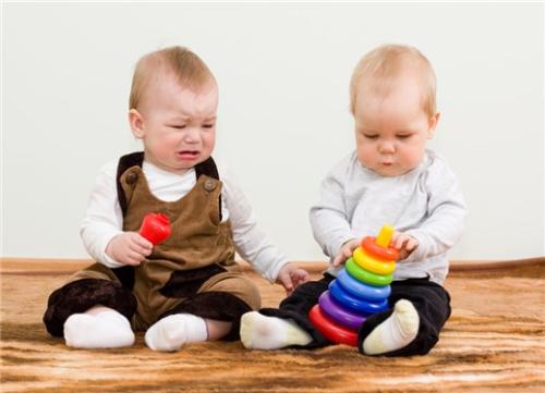 生活中会引起抽动症的因素有哪些