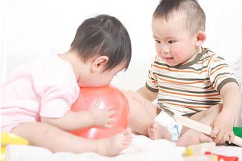 警惕儿童抽动症伴多动症