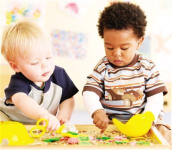 看看多动症的症状表现有哪些